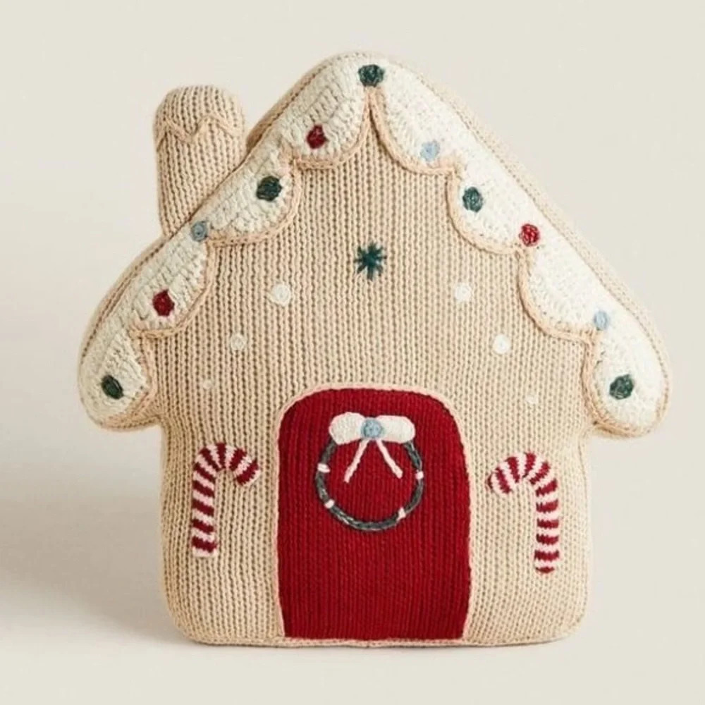 Zara Home Christmas pillow gingerbread house crochet knit decor holidays - Picture 11 of 11
